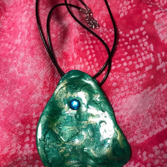 Seashell Handmade Necklace - Picture 14 of 16